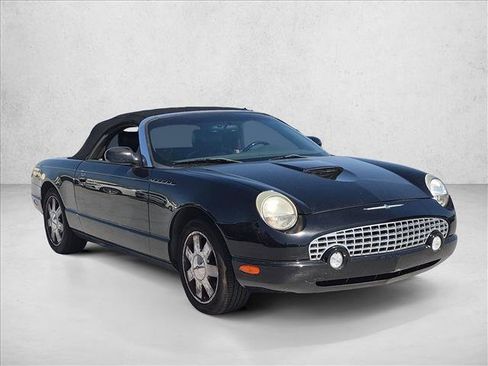 Used 2002 Ford Thunderbird RWD image 3