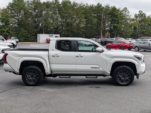 Used 2025 Toyota Tacoma SR5 AWD/4WD image 8