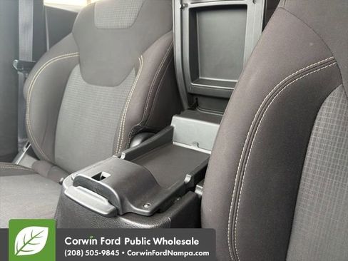 Used 2017 Jeep Cherokee Latitude image 22