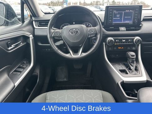 Used 2022 Toyota RAV4 XLE w/ Convenience Package image 19