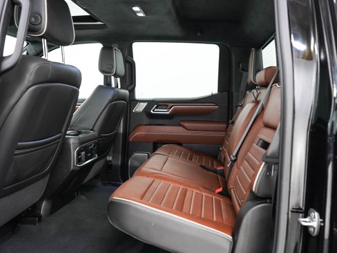 Used 2025 GMC Sierra 1500 Denali Ultimate AWD/4WD image 15