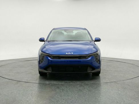 Used 2025 Kia K4 FWD image 2