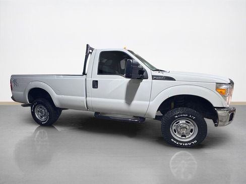Used 2015 Ford F250 XL w/ XL Appearance Package image 2