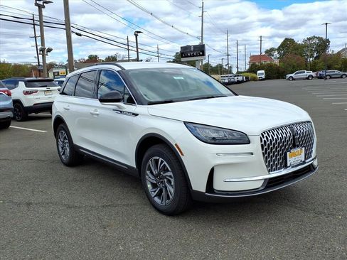 New 2026 Lincoln Corsair Premiere w/ Rear Removable Package Tray image 1