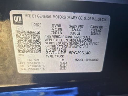 Used 2023 GMC Sierra 1500 SLT w/ SLT Premium Package image 12