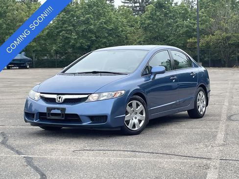 Used 2010 Honda Civic LX image 1
