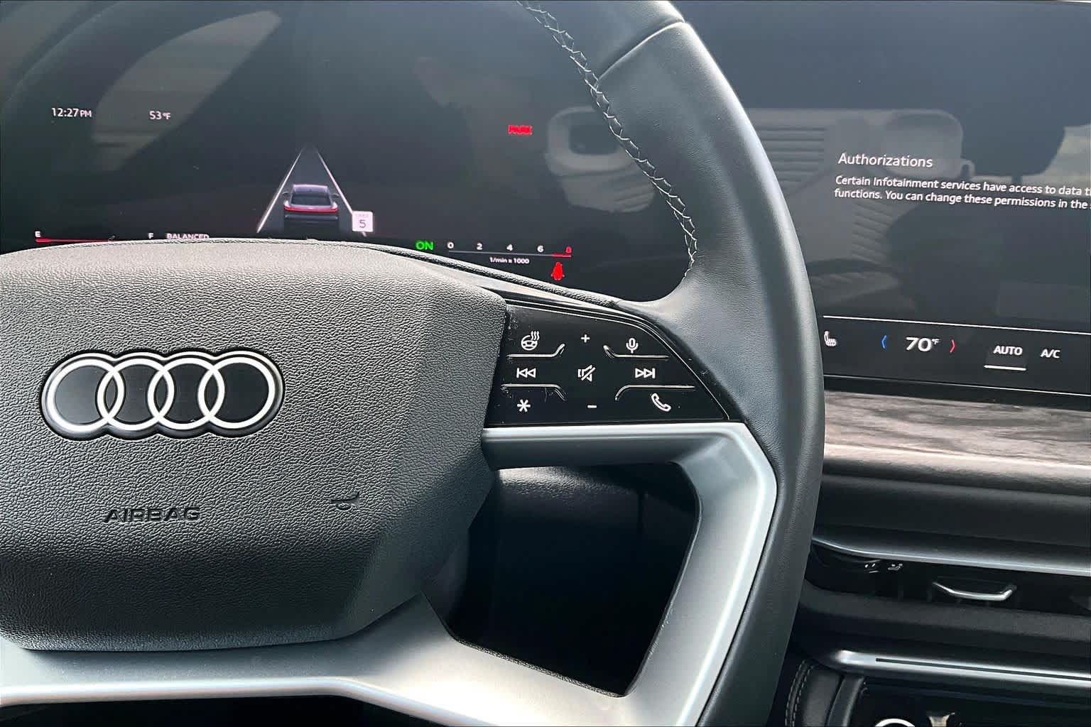 Used 2025 Audi Q5 Premium Plus w/ Premium Plus AWD/4WD image 25