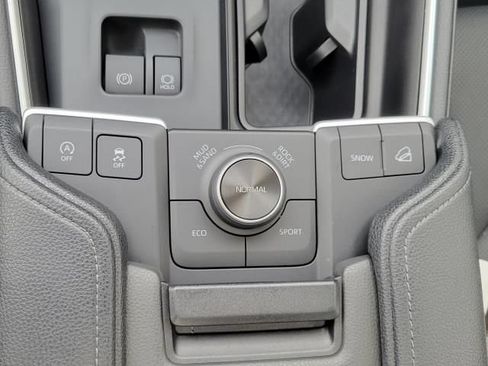 Used 2026 Toyota Grand Highlander AWD image 23