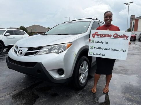 Used 2014 Toyota RAV4 LE FWD image 1