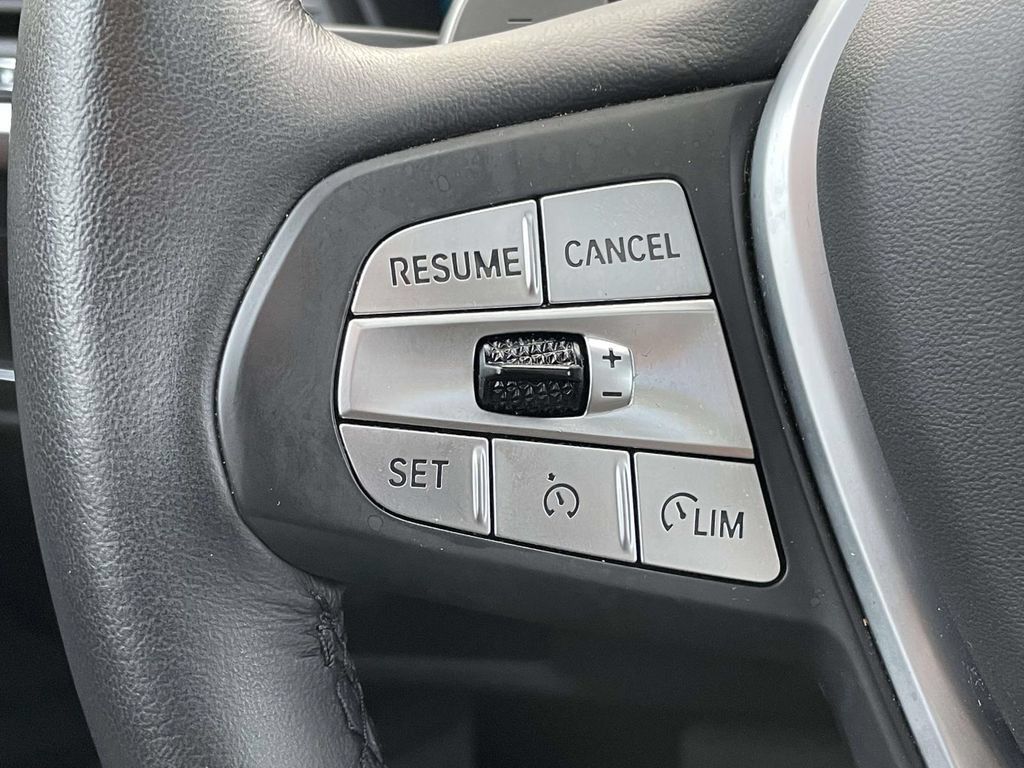 Used 2023 BMW X3 sDrive30i w/ Premium Package RWD image 11