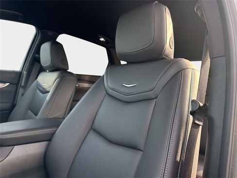 New 2025 Cadillac XT5 Luxury w/ LPO, Floor Liner Package image 17