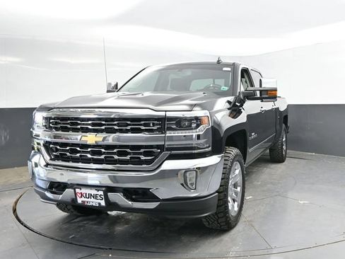 Used 2018 Chevrolet Silverado 1500 LTZ w/ Max Trailering Package AWD/4WD image 8