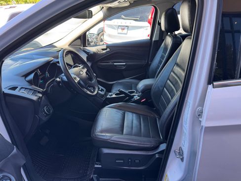 Used 2016 Ford Escape Titanium w/ Canadian Touring Package AWD/4WD image 9