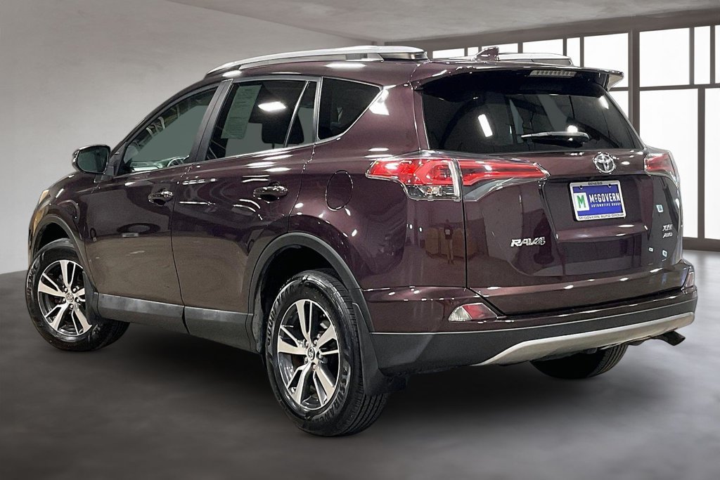 Used 2018 Toyota RAV4 XLE w/ Plus Extra Value Package AWD/4WD image 4