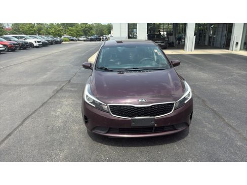 Used 2018 Kia Forte LX w/ LX Popular Package FWD image 8