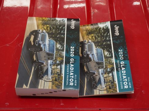 Used 2020 Jeep Gladiator Rubicon AWD/4WD image 26