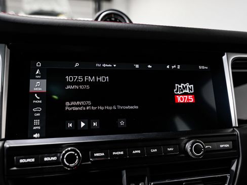 Used 2021 Porsche Macan GTS image 14