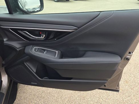 Certified 2023 Subaru Outback Limited image 6