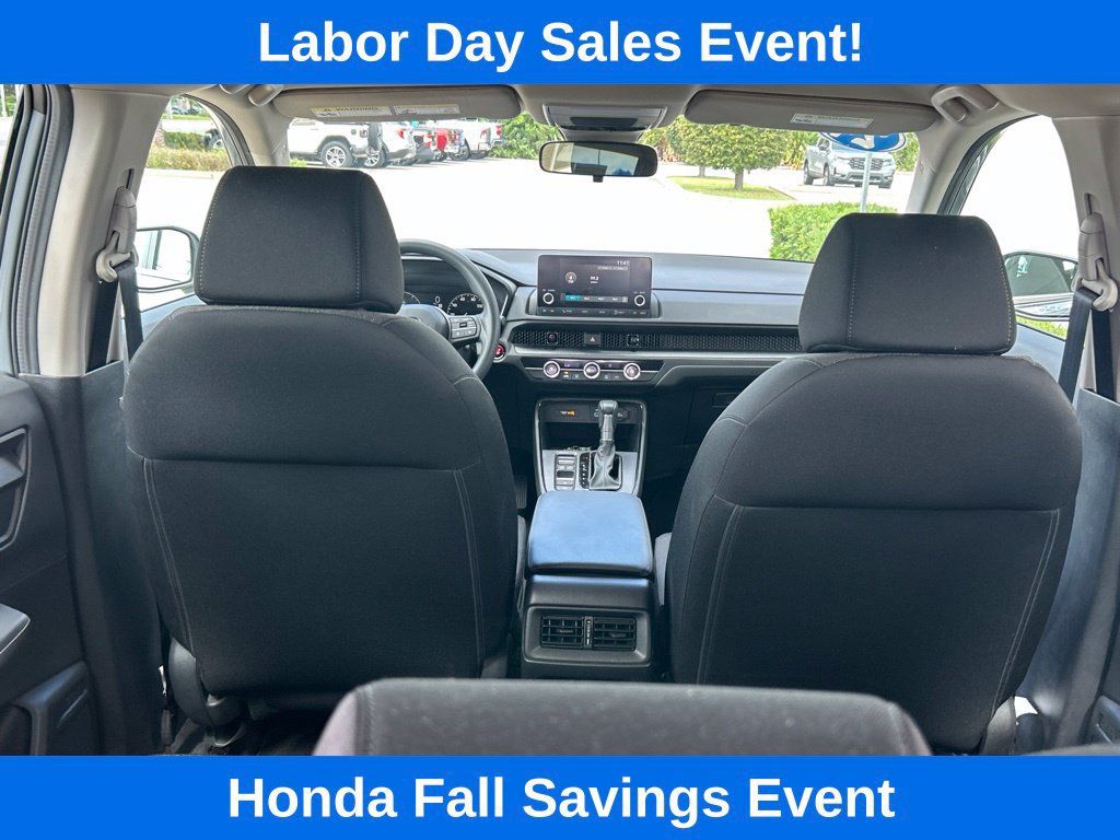 Used 2024 Honda CR-V LX image 11