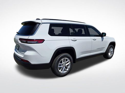 New 2026 Jeep Grand Cherokee L Laredo AWD/4WD image 3