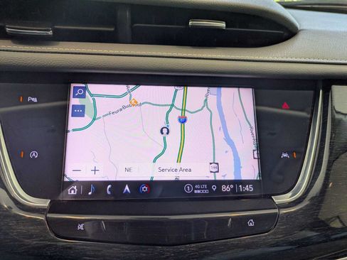 Used 2022 Cadillac XT6 Premium Luxury FWD image 12
