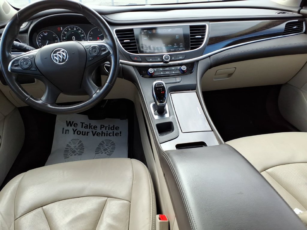 Certified 2018 Buick LaCrosse Essence FWD image 10