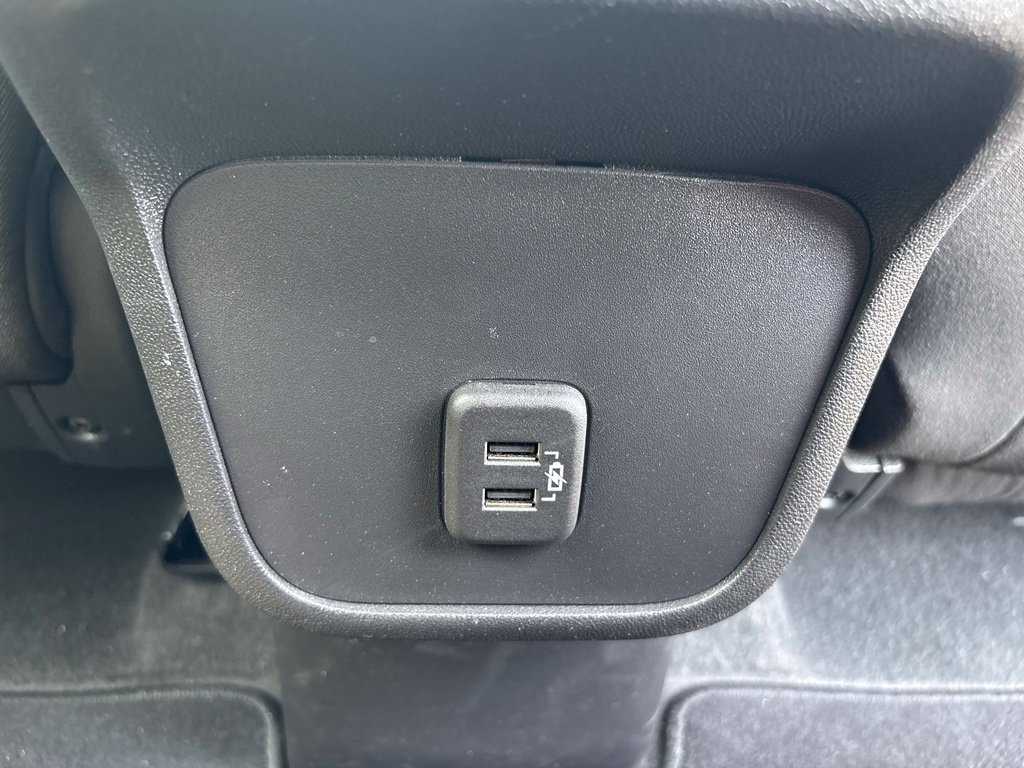 Used 2024 Chevrolet Equinox LT FWD image 37