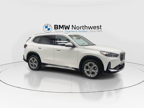 Used 2025 BMW X1 xDrive28i AWD/4WD image 6