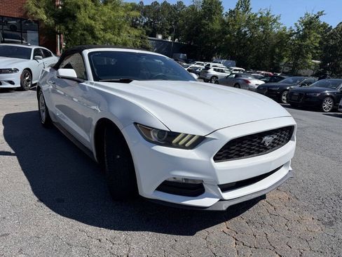 Used 2016 Ford Mustang Convertible RWD image 2