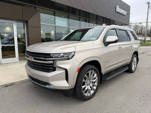 Used 2021 Chevrolet Tahoe LT w/ LT Signature Package AWD/4WD image 2