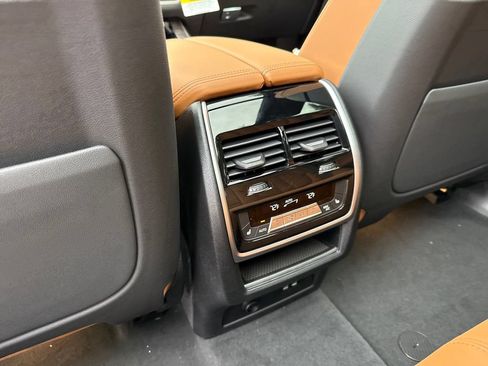 New 2026 BMW X5 xDrive40i w/ M Sport Package AWD/4WD image 22