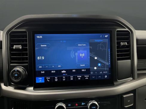 Used 2025 Ford F150 Lightning XLT image 18