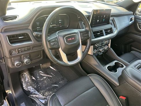 Used 2024 GMC Yukon SLT image 9