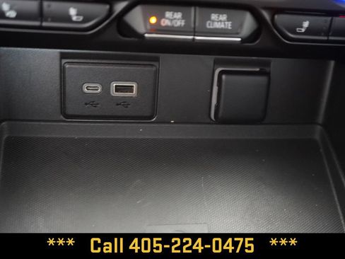 Used 2022 Chevrolet Suburban RST w/ Sport Performance Package AWD/4WD image 39