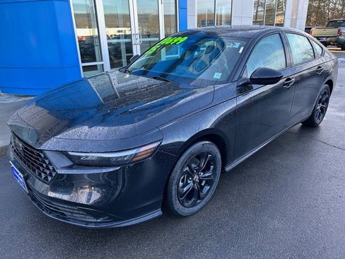 New 2025 Honda Accord SE image 1