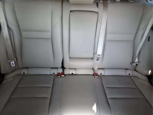 Used 2022 Nissan Rogue SV w/ SV Premium Package FWD image 18