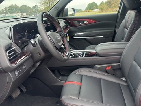 New 2026 Chevrolet Traverse RS w/ LPO, Floor Liner Package image 24