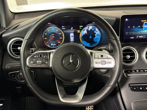 Used 2022 Mercedes-Benz GLC 300 image 24
