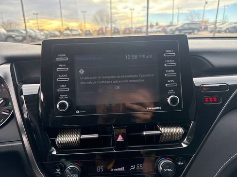 Used 2024 Toyota Camry SE image 19