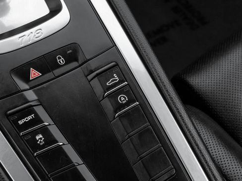 Used 2017 Porsche 718 Cayman S image 24