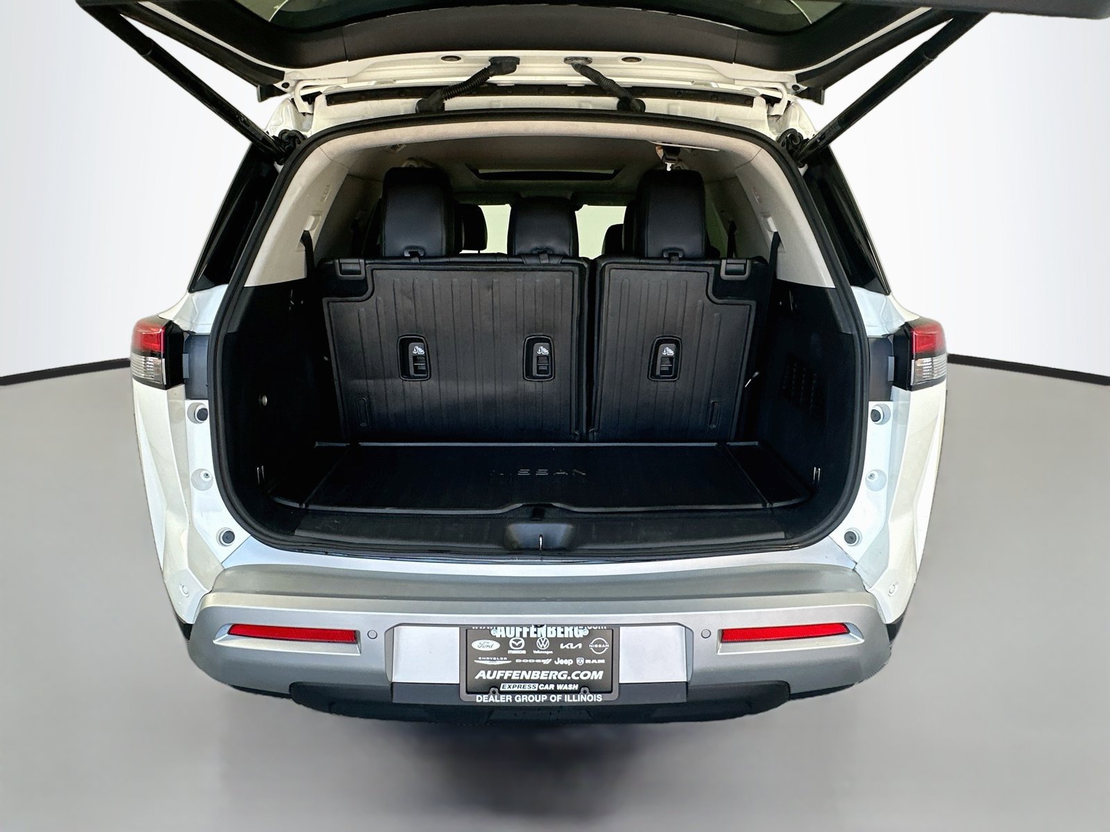 Certified 2022 Nissan Pathfinder SL w/ SL Premium Package FWD image 24