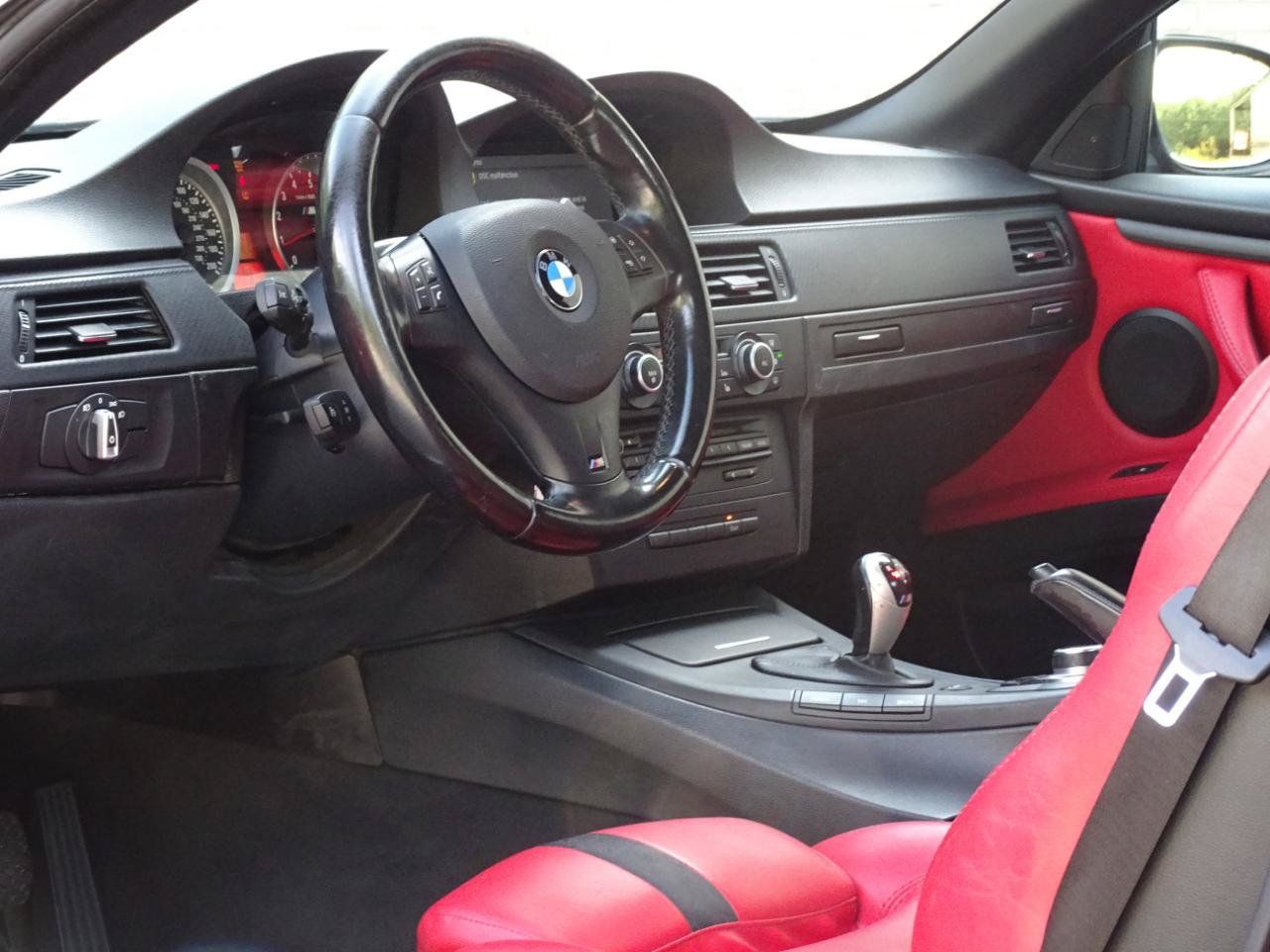 Used 2011 BMW M3 Convertible RWD image 13