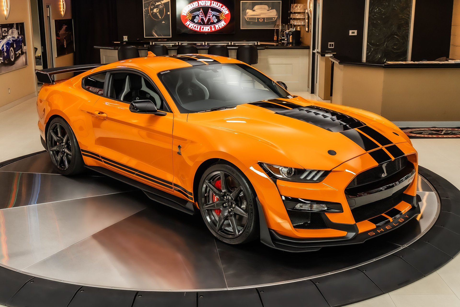 Used 2021 Ford Mustang Shelby GT500 w/ Carbon Fiber Track Pack RWD image 10