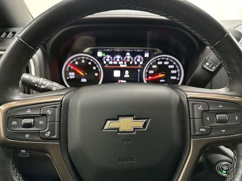 Used 2021 Chevrolet Silverado 1500 High Country w/ Technology Package image 10