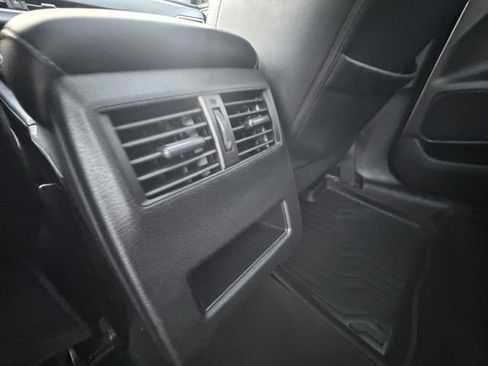 Used 2024 Mitsubishi Outlander SE FWD image 31