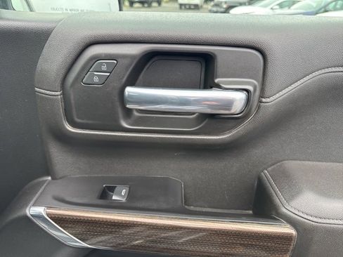 Used 2022 Chevrolet Silverado 1500 LT image 18