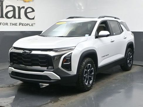 Used 2025 Chevrolet Equinox ACTIV w/ Safety and Technology Package image 34