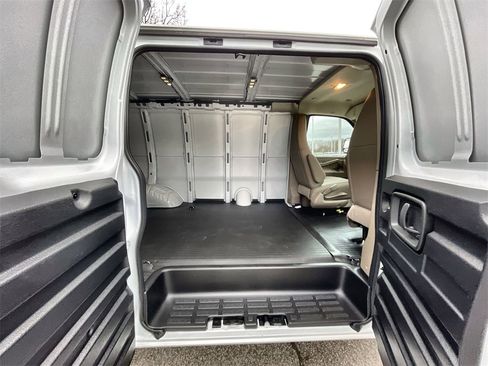 New 2025 Chevrolet Express 2500 Work Van image 23