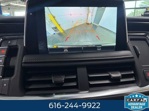 Used 2023 GMC Yukon XL AT4 AWD/4WD image 14
