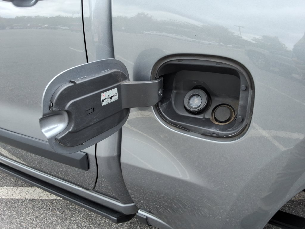 Certified 2022 Chevrolet Silverado 1500 RST AWD/4WD image 13